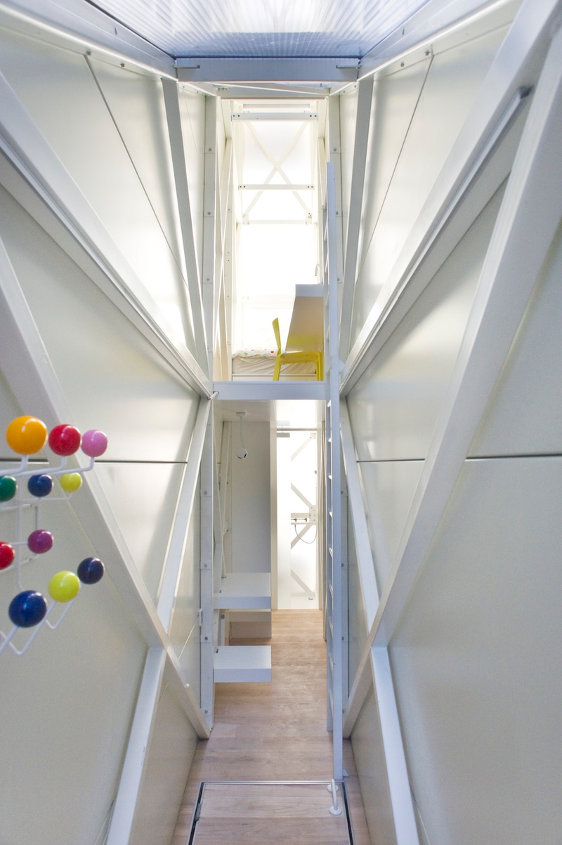 Illustration for article titled These Are the Narrowest Houses in the World
